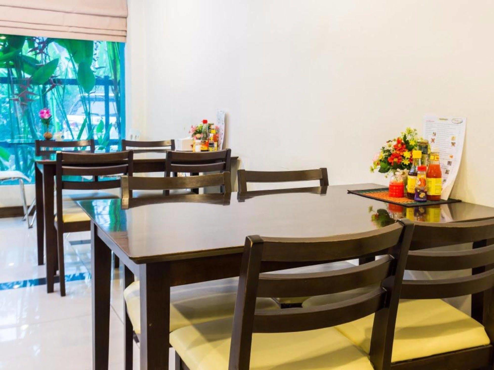 14 Resort Bangkok Ngoại thất bức ảnh